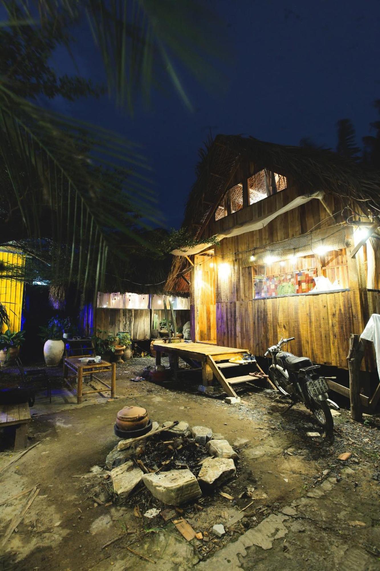 Cactos Bar & *